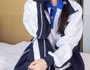 BoBoSocks袜啵啵 – 小淳的高跟长靴：图库里的“巨人之鞋”，小心踩到不小心变高的我！