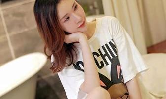 Feilin嗲囡囡 – 看完小蛮妖Yummy的户外写真，原图的光影法则我竟然一时半会儿还没反应过来。