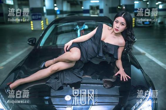GIRLT果团网 - 裴希西的豹纹，高清，需要啥滤镜，花纹自己会亮！