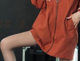 Ligui丽柜 – 走，带着白云的皮衣去逛私房美图吧！