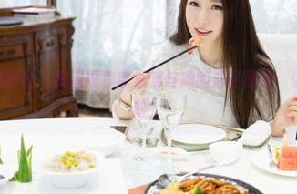 MiStar魅妍社 – 高清聚焦黄乐然与她的浴缸冒险，你猜她在想啥？
