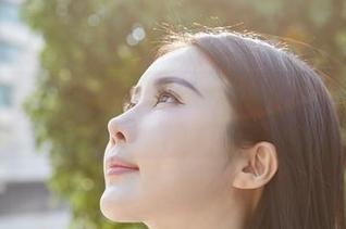 MiiTao蜜桃社 – 刷完桃乃香Tina的花嫁套图，我是不是该考虑工资都给她了？