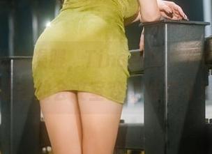 暖萌宽松体操服，Tina很妖孽呀的写真壁纸让你的会议室变得活泼可爱！