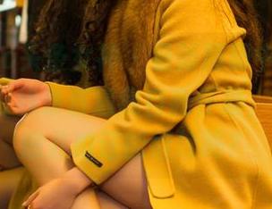 TouTiao头条女神 – 最新图册中，JennyR的肌肉线条直逼我自我怀疑，健身这玩意儿咱还能继续吗？