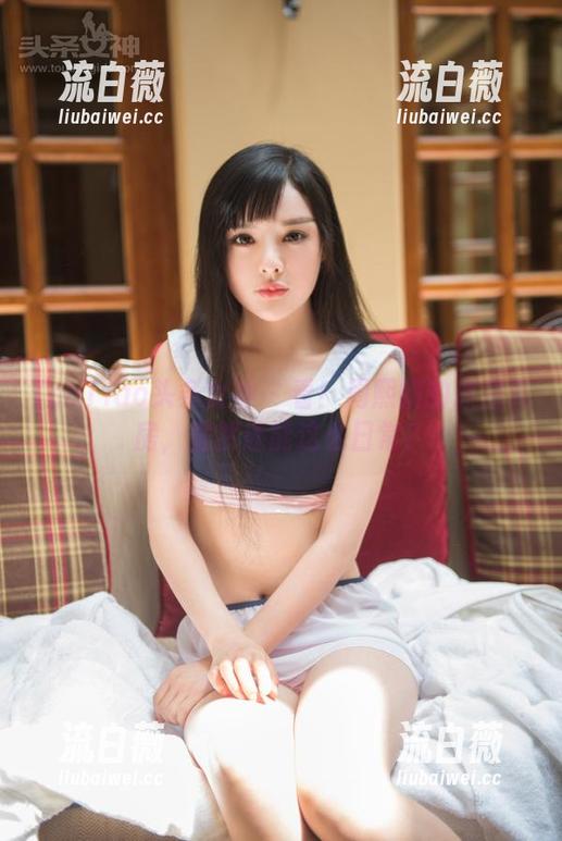 TouTiao头条女神 - 看！周熙妍的原图私房，居然还能这么日常？