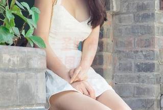 UGirls尤果网 – 圣诞快乐？看乔依琳无圣光套图就够了！