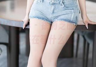 XIAOYU语画界 – 徐莉芝的美图，裸足的诱惑在等什么呢？