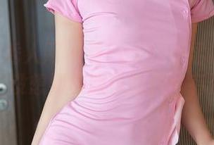 Xiuren秀人网 – 看FoxYini孟狐狸穿校服，没想到校服也能这么有资源