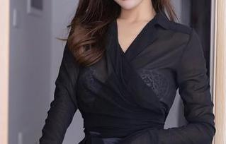 Xiuren秀人网 – 这种连体衣吃土也要穿，免费体验周大萌的写真几乎让我预计到未来的美好！
