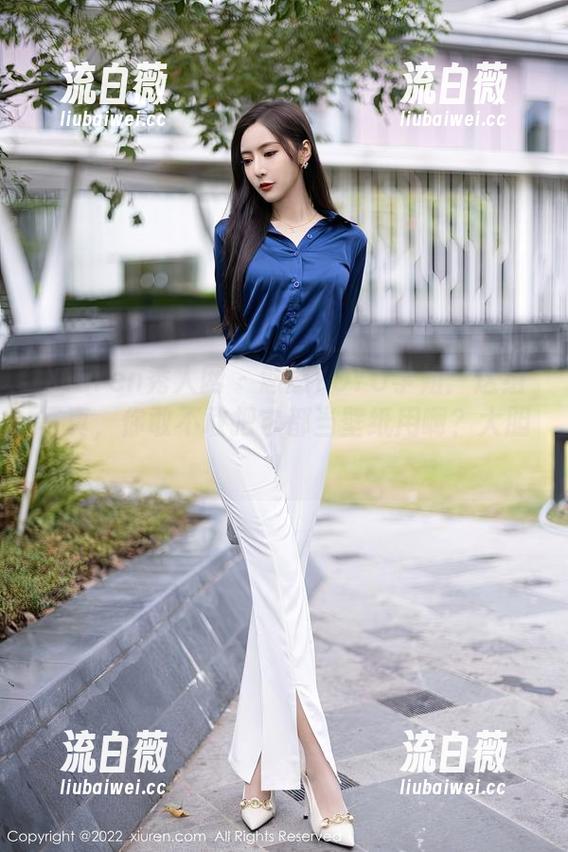 Xiuren秀人网 - 悠悠YOYO学姐：这组写真，你敢不敢把它都当壁纸用啊？大胆！