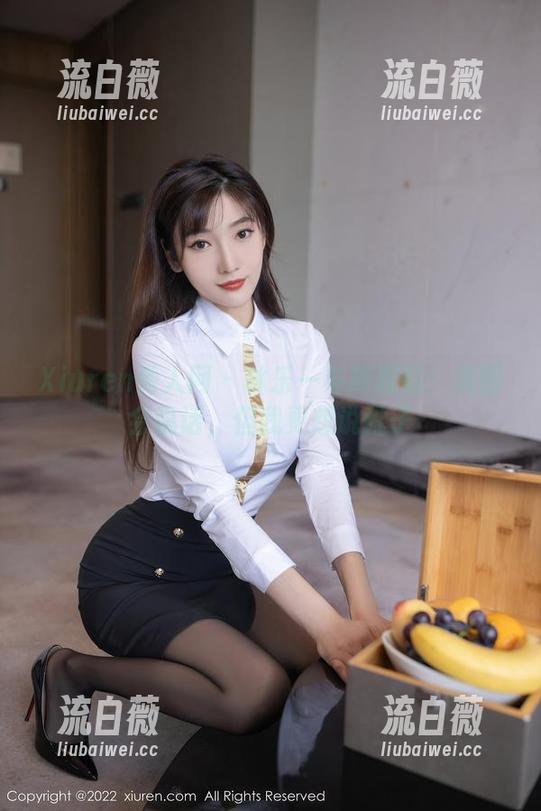 Xiuren秀人网 - 林乐一与高跟鞋：美图会说话，但我更想说靴子