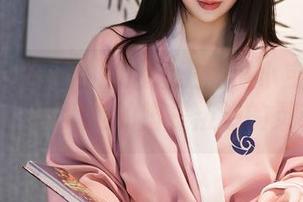 Xiuren秀人网 – 这套王俪丁小宝贝裸足作品，难道她的脚是叛逆的灵魂？