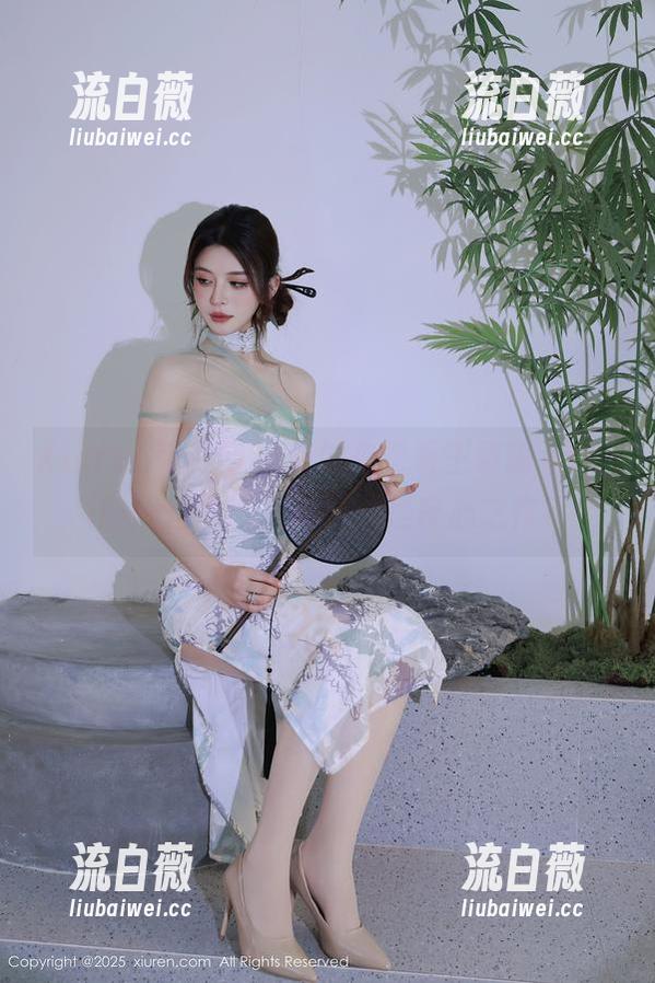 Xiuren秀人网 - 偶尔来看看王馨瑶yanni的白丝壁纸，还能说是良心之作？