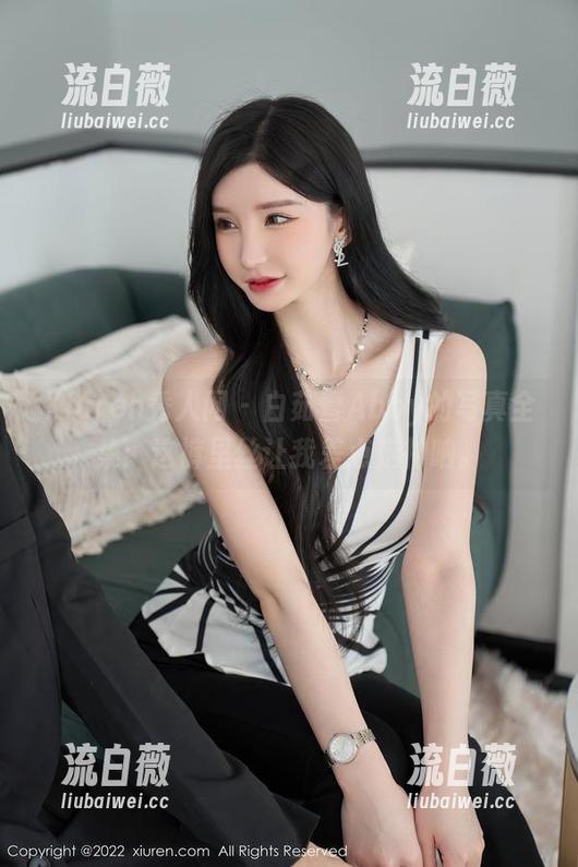 Xiuren秀人网 - 白茹雪Abby的写真全集：这裤里丝让我差点走神呐。