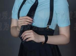 Xiuren秀人网 – 芈琳娜的豹纹写真集：不要问我为什么这么喜欢斑点，我也很无奈！