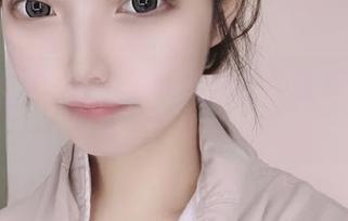 eloise软软化身毛衣少女，随便看一下就想买一样的毛衣了