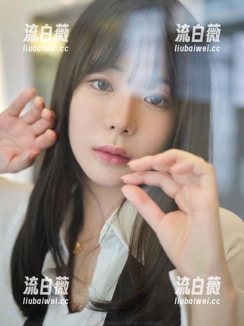 拼了老命的wuyo(우요)网袜套图，看看这货藏了些什么？