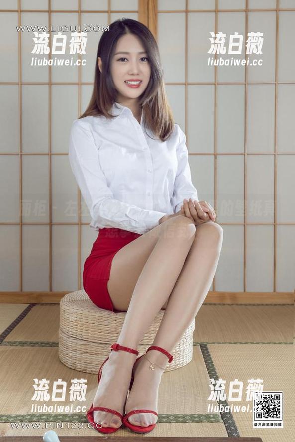 丽柜 - 左左与她的学妹：合集里的壁纸真想拿去做信封
