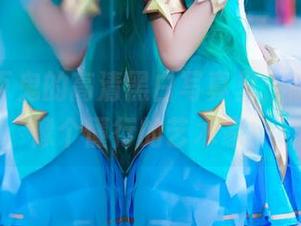 在五更百鬼的高清黑白写真里，感觉自己像个懂行的艺术家！