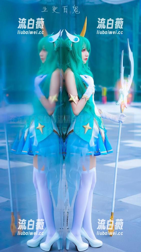 在五更百鬼的高清黑白写真里，感觉自己像个懂行的艺术家！