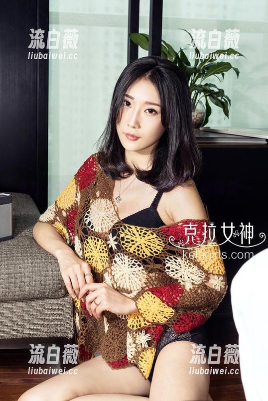 克拉女神 - 依娜丝的镂空写真，倒像是一次无声的叛逆！