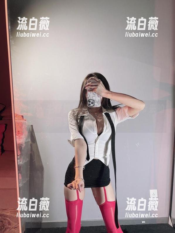 微密圈 - 牛仔裤有灵魂？兔宝妮to带来的美图免费开启新视角！