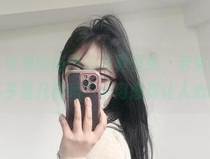 微密圈 – 可爱的肉巴的写真壁纸，老实说，能忍住不多看几遍吗？小肉感真让人心动！