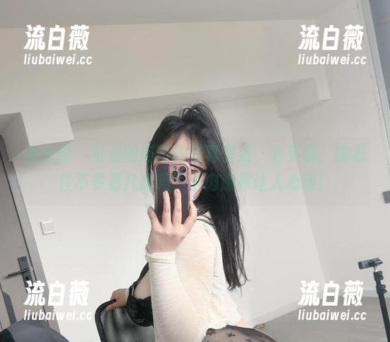 微密圈 - 可爱的肉巴的写真壁纸，老实说，能忍住不多看几遍吗？小肉感真让人心动！