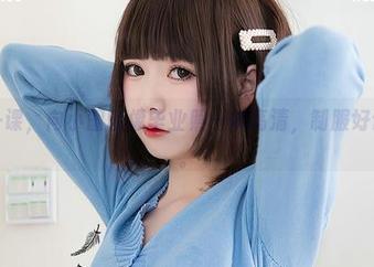上这一课，向小圆就像毕业照一样高清，制服好评如潮。