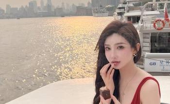 微密圈 – 周妍希的长腿系列图集，看着不禁想“我也能拥有”！