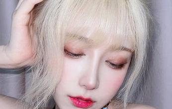 等会儿，啾小妍化身猫女，cos分享才是真正的夜猫子！