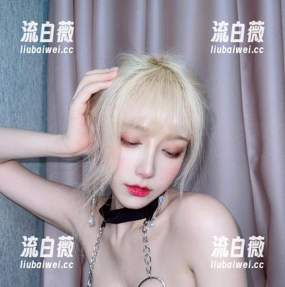 等会儿，啾小妍化身猫女，cos分享才是真正的夜猫子！