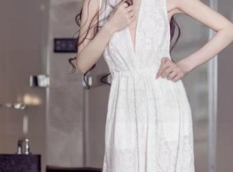 头条女神 – 这不是广告，张蓝欣内衣的免费图册值得一瞧