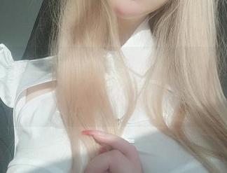 HD镜头下的女主K，果然是别有洞天的“女仆”风采。