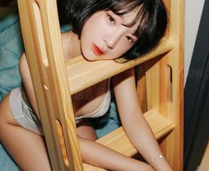 姜仁卿(강인경)的“圣诞快乐”套图，一个字给：Wow，什么时候我能这么有节日氛围？