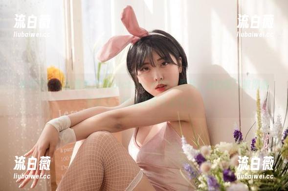 看过宋哈娜的最新JOApictures-JOA照片，我的胃口被彻底吊起了，感觉要再来点什么。