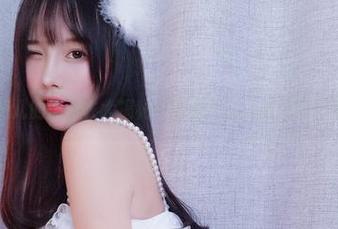 小小奶瓶儿的连体衣大揭秘：原图更新，全网等着你来瞻仰