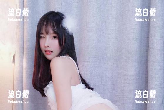 小小奶瓶儿的连体衣大揭秘：原图更新，全网等着你来瞻仰