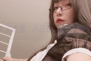 小泉学姐吖的套图，风纪委员职务下的日常乐趣！