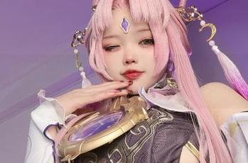 小瑶幺幺想和水聊聊，Robin–HonkaiStarRail原图来了，明灵水滴的气氛！