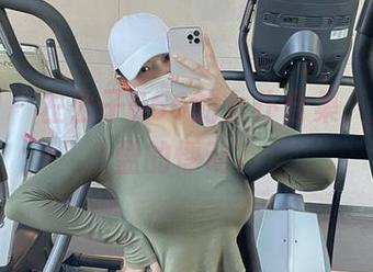 微密圈 – 左公子666的女仆合集，脚步轻盈的悸动？