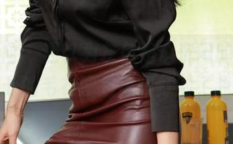 异思趣向 – 还以为灰色是个沉闷的选项，小七的毛衣图包狠狠打脸了我！