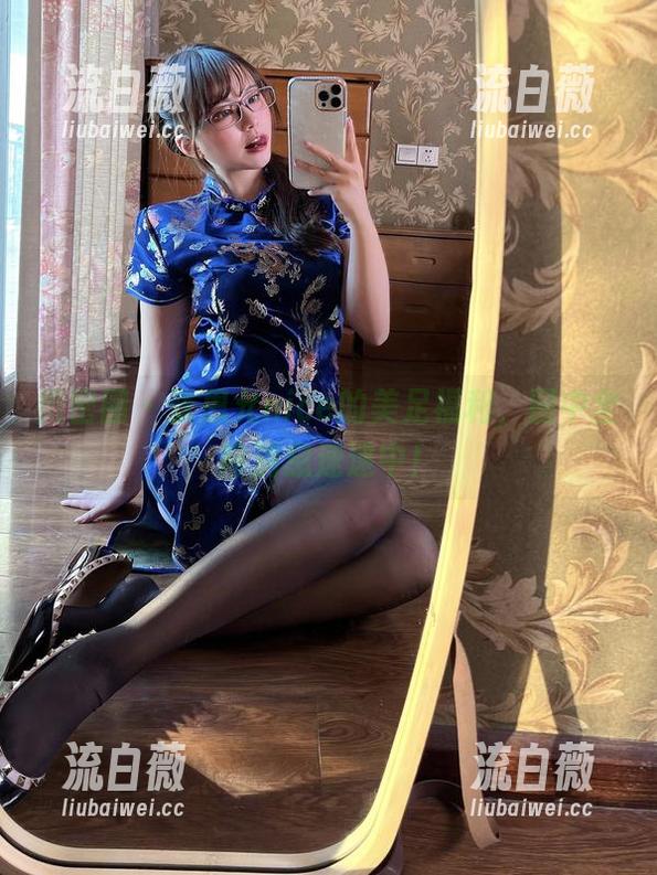 微密圈 - 张思允nice的美足福利，图中全陪消息速递中！