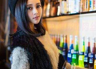 推女神 – 原图在手，赵伊彤的肉丝质感竟然出乎意料地迷人。
