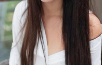 推女神 – 颖莹儿YY最新写真集，灰丝下的微妙邂逅