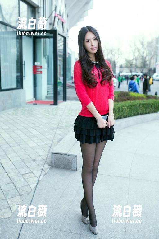 推女郎 - 连欣，女仆+搞怪：图片资源在这等你来探！