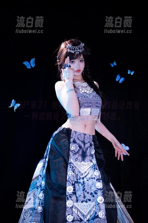小僵尸来了！星黛鹿鹿i的高清作品让我有一种想转身又想停留的微妙感。