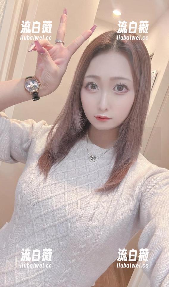 月城委员会的花嫁，每张在线的图片都似乎在说：“想我吗？”