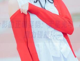 双人合影的正确姿势：无圣光与桜桃喵的魔力碰撞！
