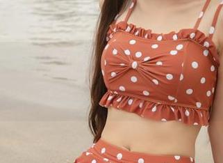 梦丝女神 – 在莹仙女的美图里，丝袜的一举一动都像在颤抖